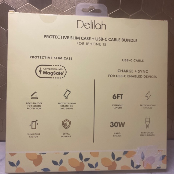 iPhone 15 slim case with charging cord - Picture 2 of 4